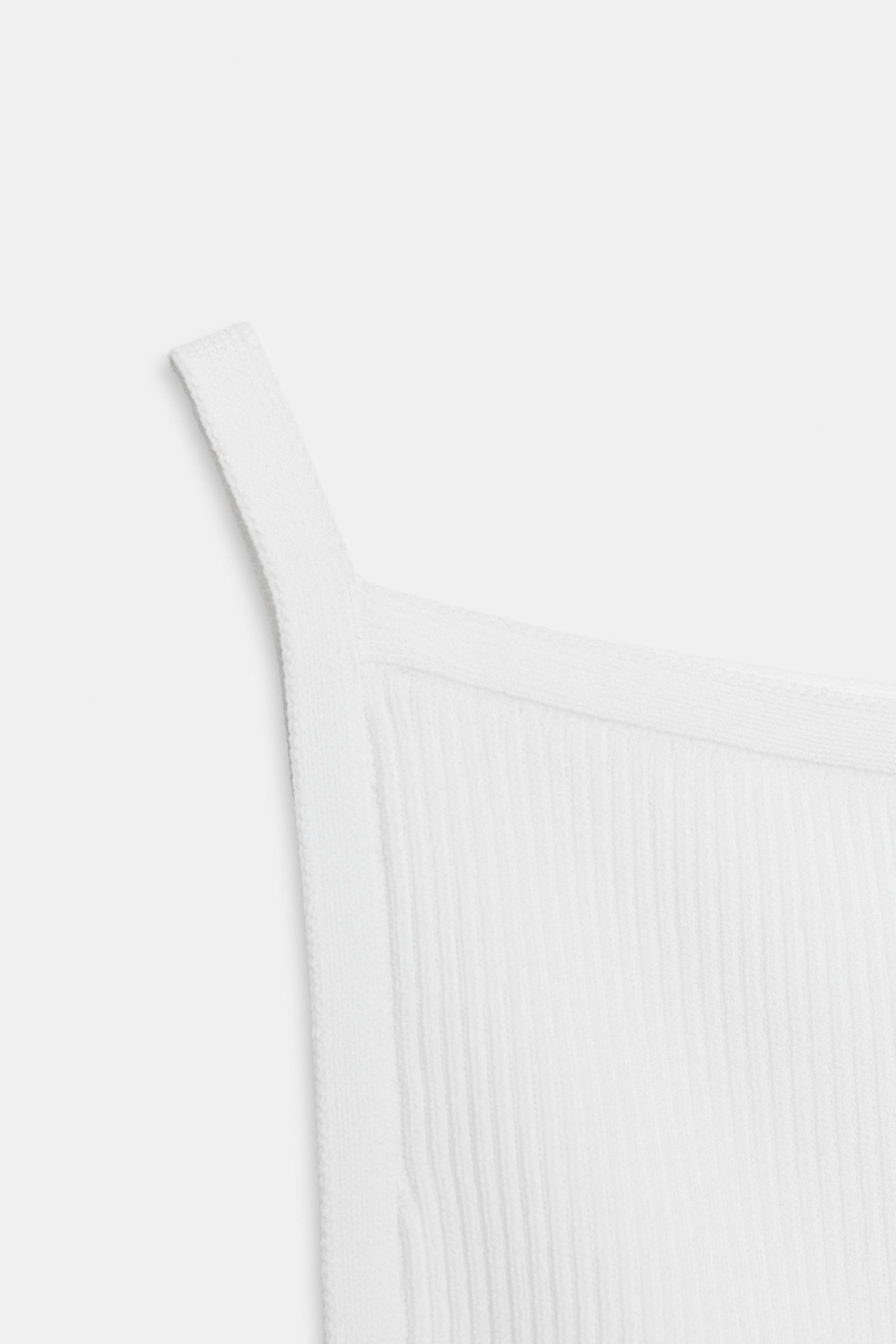 TOP HALTER EN MAILLE CÔTELÉE